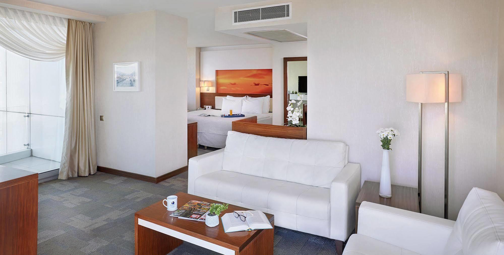 Kordon Hotel Pasaport Izmir Exterior photo